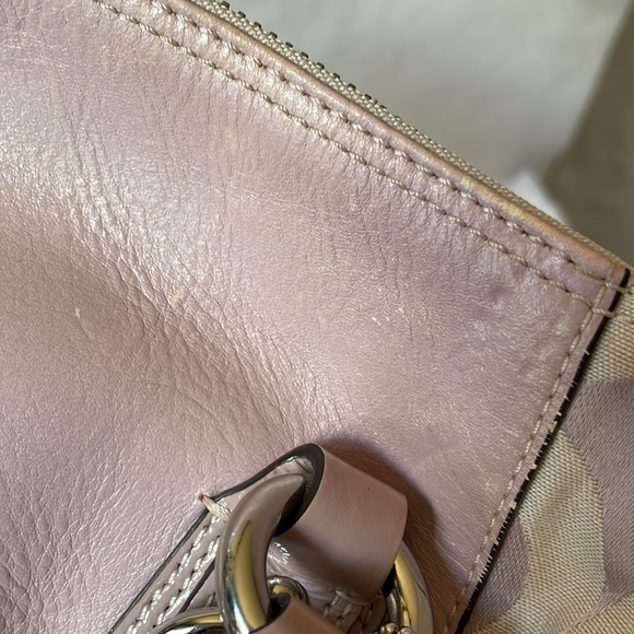 Coach shoulder bag silver hardware light pinkish purple color gray inside - Picture 11 of 16